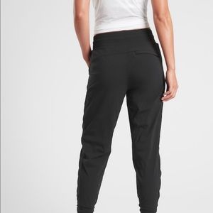 Athleta Trekkie North Jogger- 12 Petite
